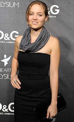 Erika Christensen Wearing a Tube Scarf at D&G Party in LA