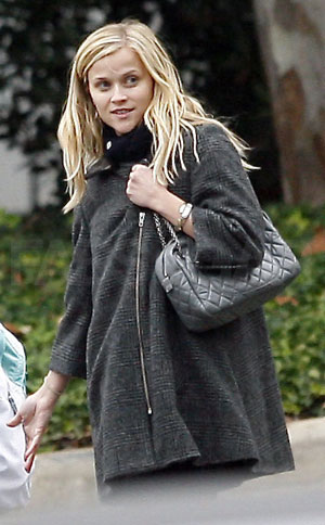 Reese Witherspoon Walking in LA with a Gray Chanel Handbag