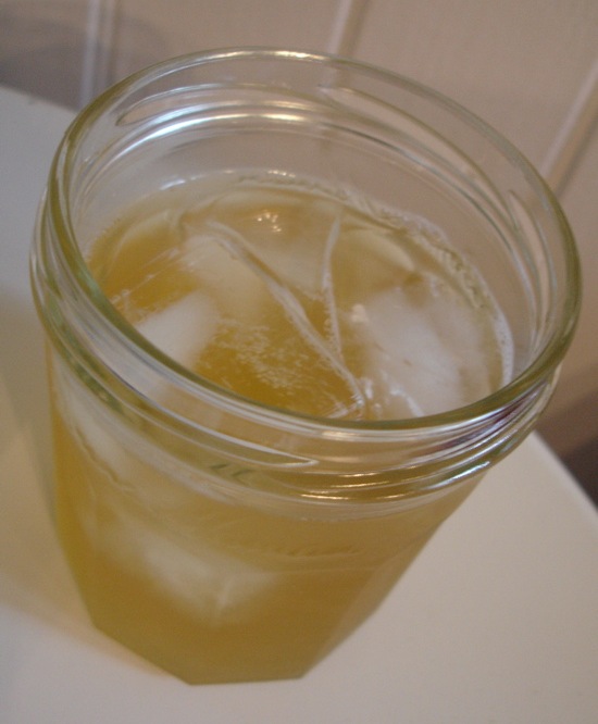Happy Hour: Long Island Iced Tea Happy Hour: Long Island Iced Tea