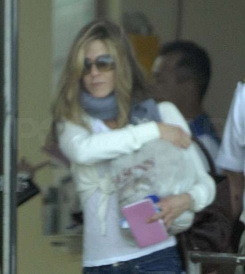 Jennifer Aniston Arrives in Cabo Jennifer Aniston Arrives in Cabo