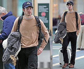 Adam Brody Still Has His Photo Taken