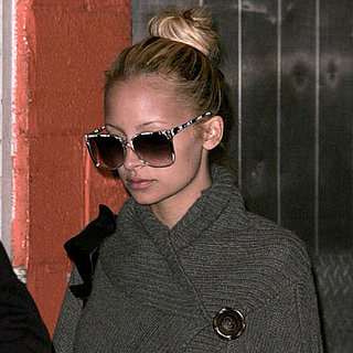 Nicole Richie Out in NYC 2008-04-17 16:29:44