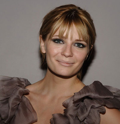 Mischa Barton Claims Paparazzi Photographs Were Doctored