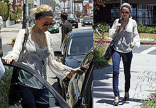 Nicole Richie Has Important Business to Attend To