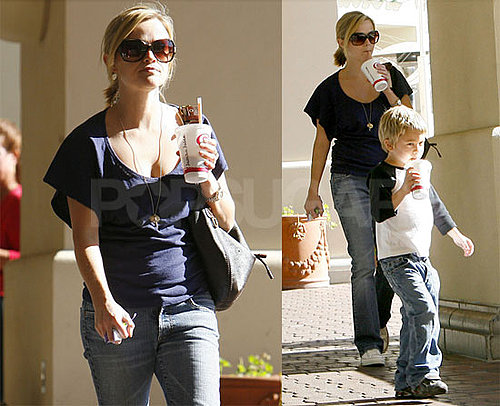 Photos of Reese Witherspoon, Ava Phillippe, Deacon Phillippe With Jamba Juice