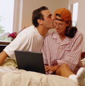 Dear Poll: Internet Better Than Sex?