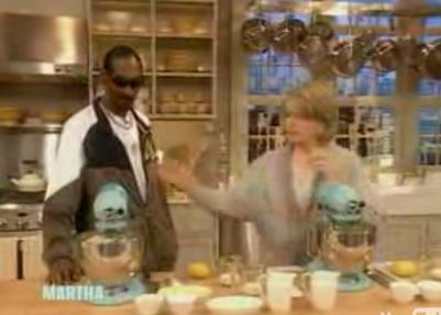 Martha Stewart and Snoop Dogg Make Thanksgiving Mashed Potatoes
