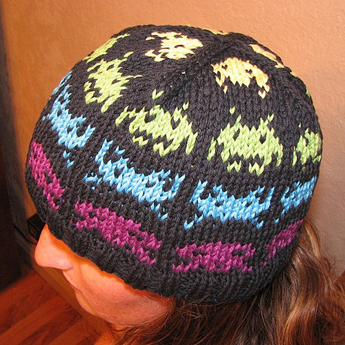Space Invaders Beanie Keeps You Warm, Preserves Geek Pride