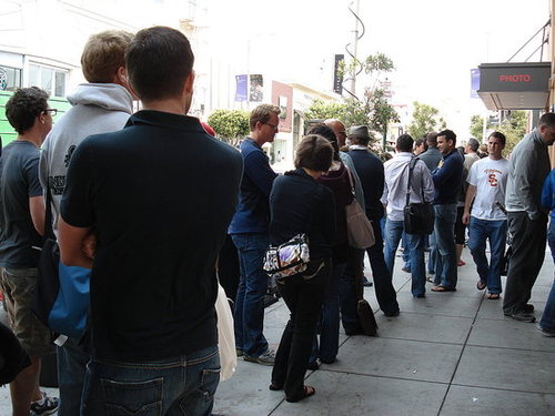 The Profiles of People Who Stand in Line for Gadgets