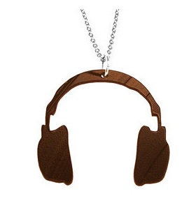 Recycled Vinyl Record Necklace: Love It or Leave It? 