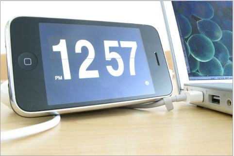 iPhone App You Need: Flip Clock