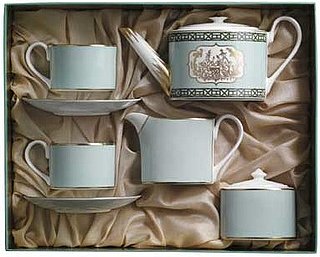 YumSugar Gift Guide: The Tea Aficionado Grandma