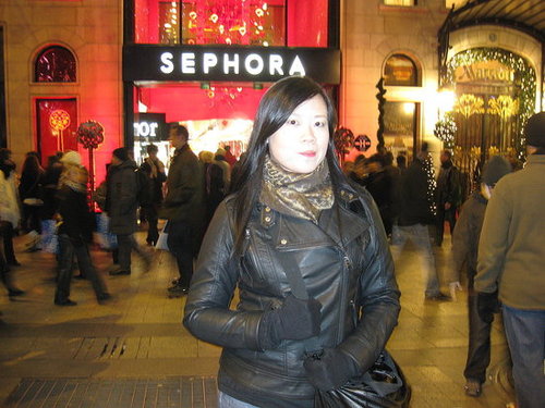 Retail_therapy is back! With major haulage and pictures from London & Paris.