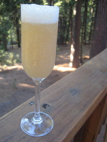 Happy Hour: Bellini