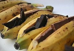 Yummy Links: From Chocolate-Stuffed Bananas to Spy Chefs Yummy Links: From Chocolate-Stuffed Bananas to Spy Chefs