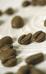 Why Do We Smell Coffee Beans Between Fragrances? 