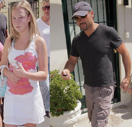 MIni Me: Tim and Gracie McGraw