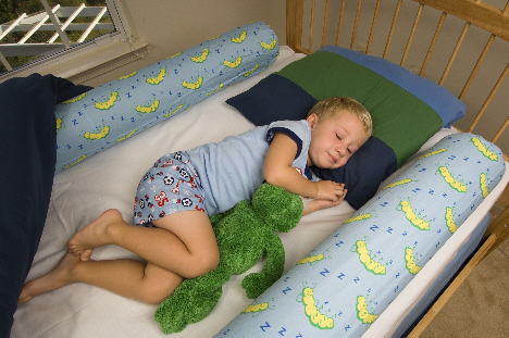 Mommy's Lil Helper: Bedbugz Bed Bolster