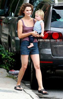 Keri and River Enjoy a Laid-Back Day in Brooklyn Keri and River Enjoy a Laid-Back Day in Brooklyn