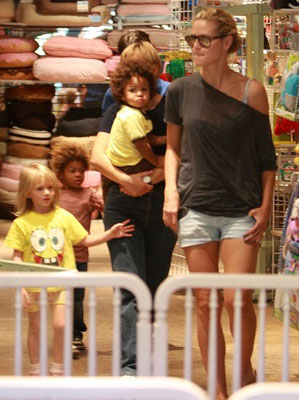 The Klum-Samuel Clan Goes Shopping The Klum-Samuel Clan Goes Shopping