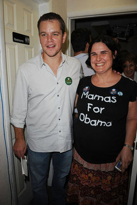 Matt Damon Supports Mamas For Obama! Matt Damon Supports Mamas For Obama!