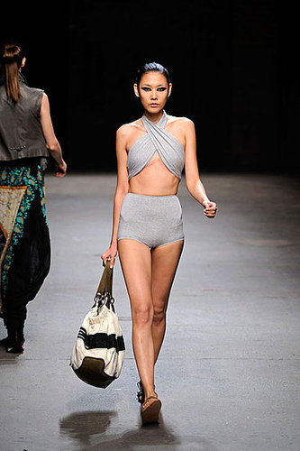 Yigal Azrouel Spring 2009 Runway Show Yigal Azrouel Spring 2009 Runway Show