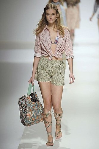Paris Fashion Week: Cacharel Spring 2009 Paris Fashion Week: Cacharel Spring 2009