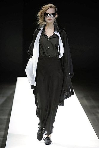 Paris Fashion Week: Yohji Yamamoto Spring 2009 Paris Fashion Week: Yohji Yamamoto Spring 2009