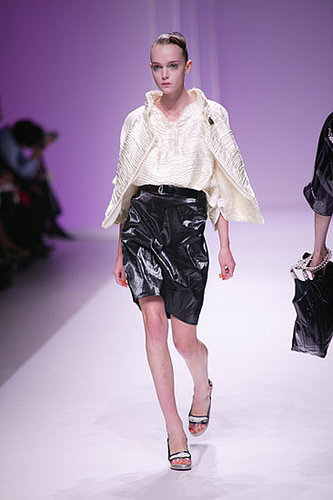 Paris Fashion Week: Shiatzy Chen Spring 2009 Paris Fashion Week: Shiatzy Chen Spring 2009