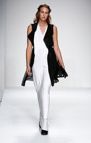 Los Angeles Fashion Week: Suh Tahn Spring 2009 Los Angeles Fashion Week: Suh Tahn Spring 2009