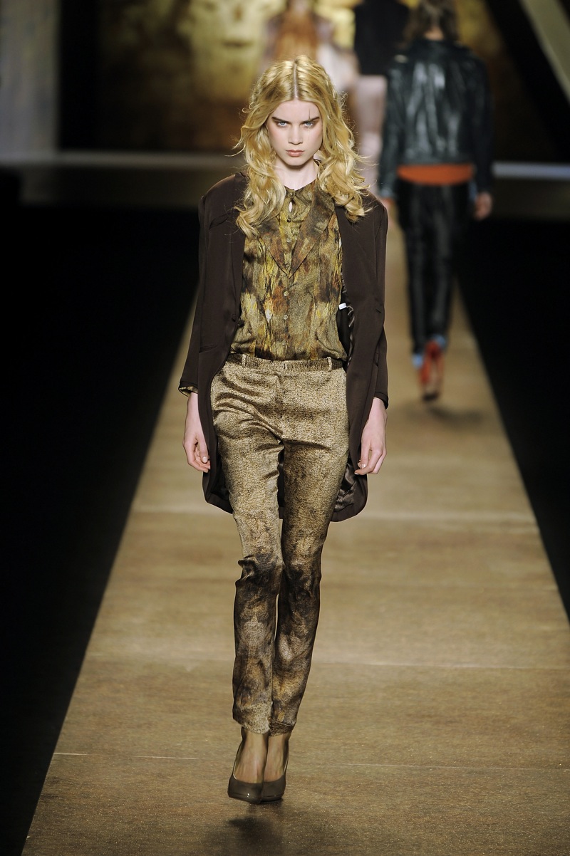 Nina Ricci Fall 2008 Fashion Show As Seen In Paris Fashion Week Nina Ricci Fall 2008 Fashion Show As Seen In Paris Fashion Week