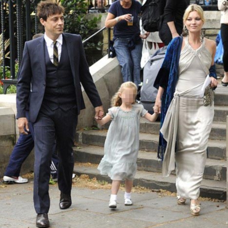 Late Kate steals the show as Rolling Stone Ronny's daughter gets married