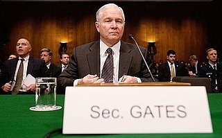 Obama In Talks to Keep on Bush's Defense Secretary Gates 