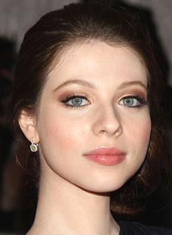 Michelle Trachtenberg’s makeup look Michelle Trachtenberg’s makeup look