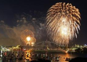 Record Sydney Crowd Gets New Year Party Started 