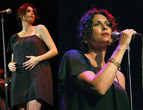 Minnie Driver Sings at London Arts Theatre To Promote Seastories