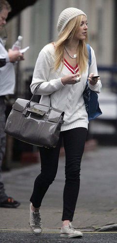 Fearne Cotton Shows off her Mulberry Bayswater