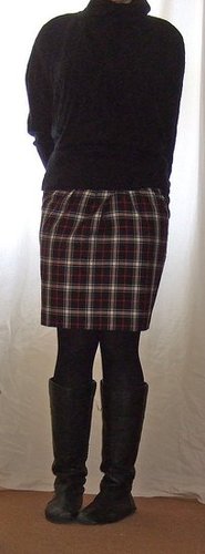 Style for Style: How to Wear Tartan Skirt