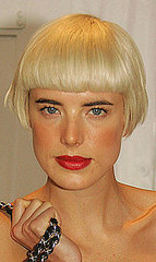 Photos of Agyness Deyn New Latest Hair Cut Hairstyle Bob Short Chic Unveiled at New York Fashion Week Michael Kors Show Trend