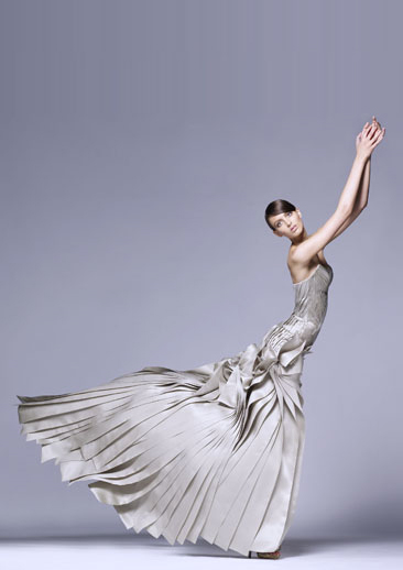 Atelier Versace Fall 2008, Coming Soon to a Red Carpet Near You Atelier Versace Fall 2008, Coming Soon to a Red Carpet Near You