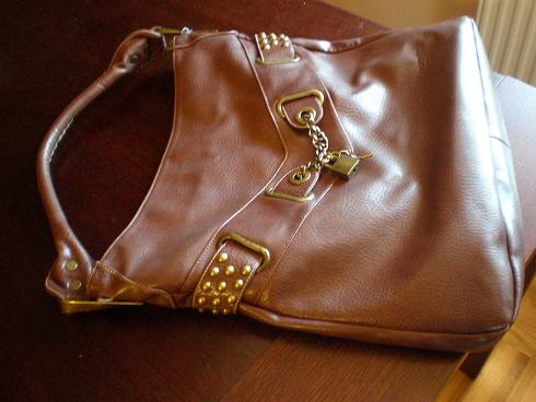 what is in my totebag?? 