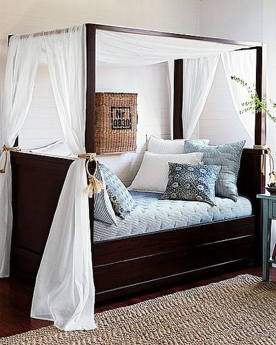 Steal of the Day:  Farmhouse Daybed