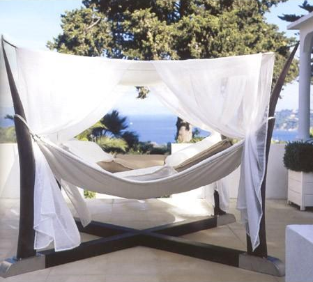 Crave Worthy: Kokoon Free Standing Hammock