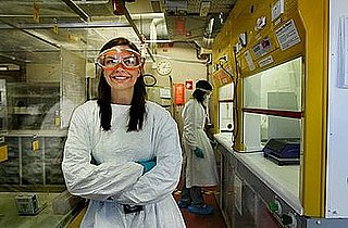 Nicole Kuepper Develops Solar Cells From Nail Polish, Ink Jet Printer, Pizza Oven