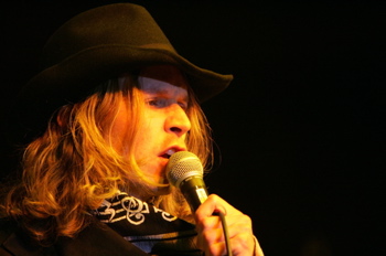 What Do You Know About Beck's Home?