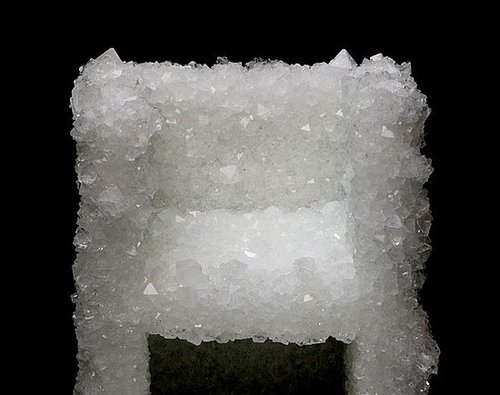 Weird Furniture: Natural Crystal Chair