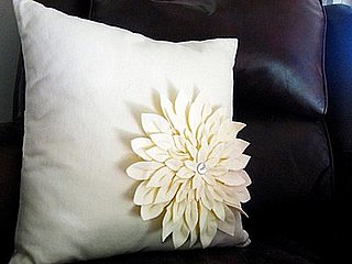 DIY:  Amy Butler Snow Mum Pillow