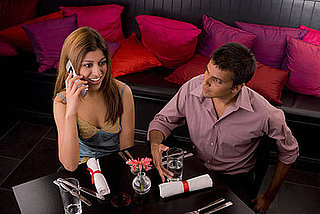 Tech Dating 101: Using Your Phone While on a Date