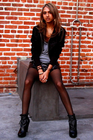 Look of the Day: Hottie Hipster 