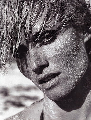 Model Muse: Amber Valletta Model Muse: Amber Valletta